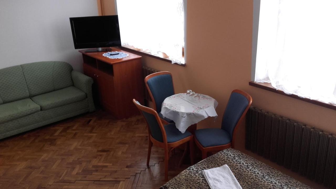 Ukazika Hotell Orawka Eksteriør bilde